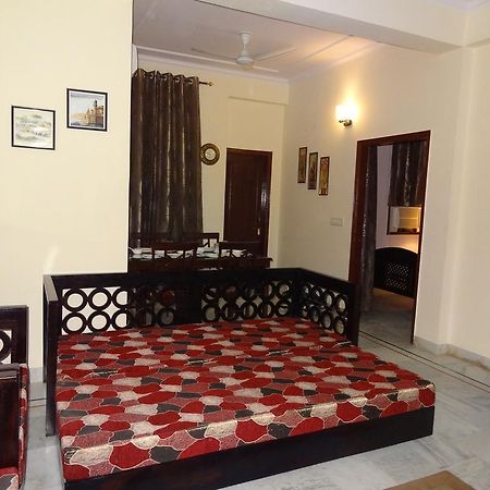 Tulsian Guest House & Apartments Jaipur Værelse billede