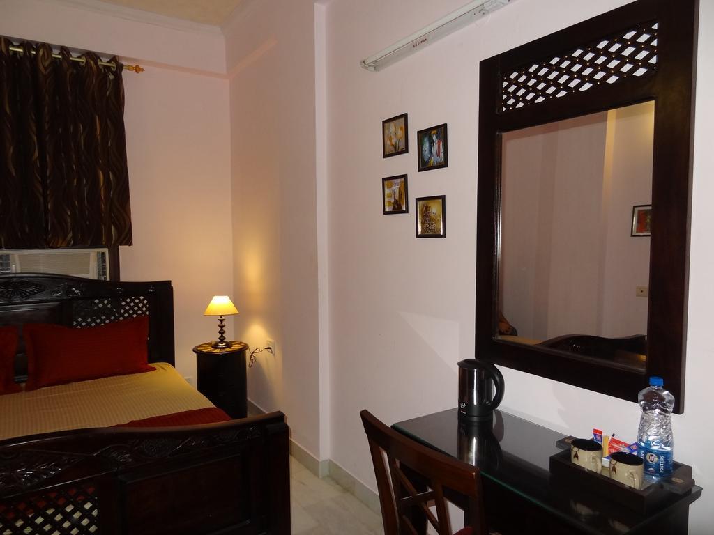 Tulsian Guest House & Apartments Jaipur Værelse billede